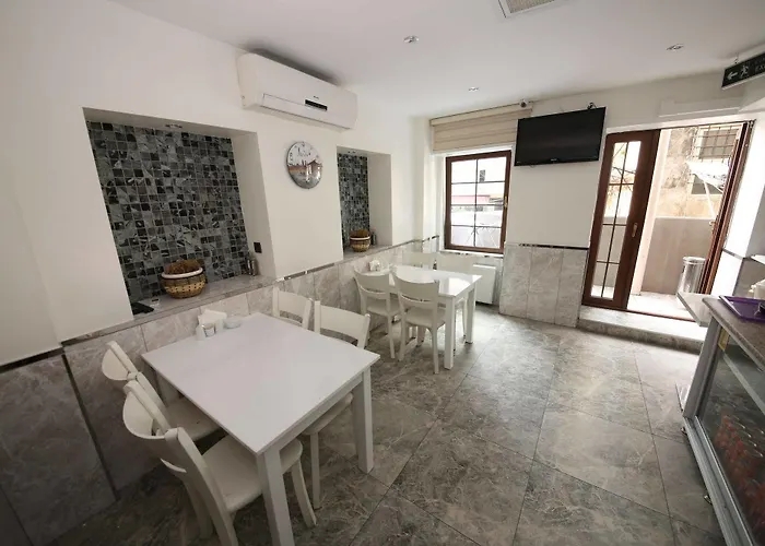 My Nevizadem Bed & Breakfast 3*